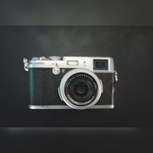 Fujifilm FinePix X100 Compact Camera